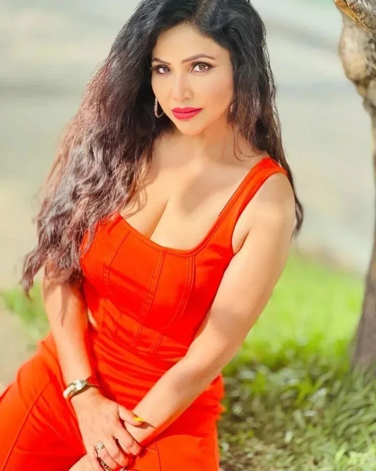 rajsi verma profile
